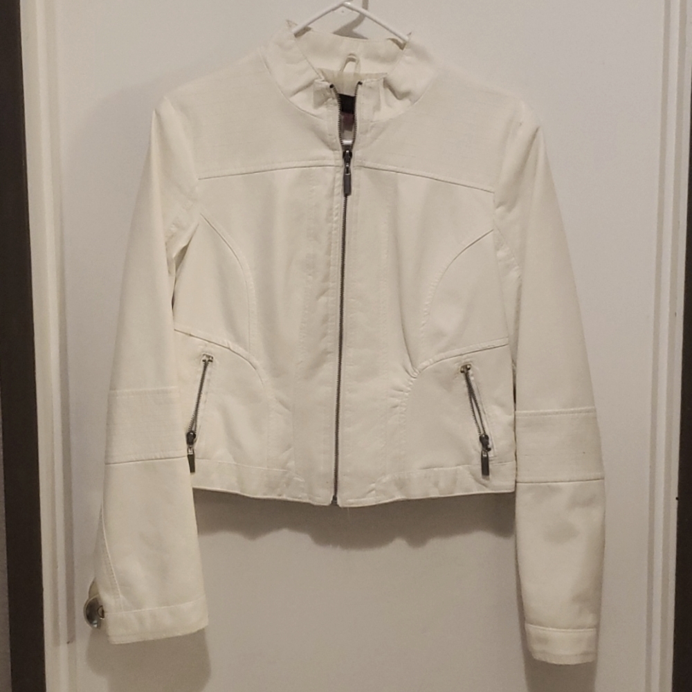neu look size large white fuax leather jacket.